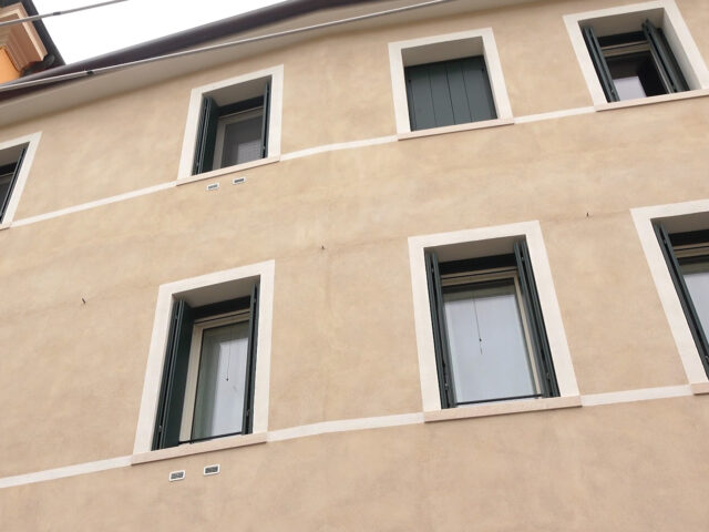 esterni edificio storico ristrutturato a treviso con vmc puntuali helty