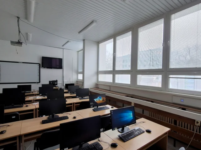 vmc helty flow120 università slovacchia interni sala pc
